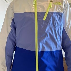 North face kids ski jacket. Size: L (14/16)